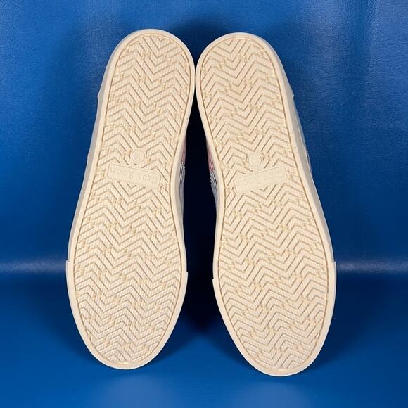 Club Room Lance Lace up Sneaker Stripe Color Blocked - 10 - New in box - Picture 7 of 8